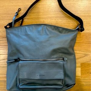 T. Tahari shoulder bag leather grey boho zipper front pocket